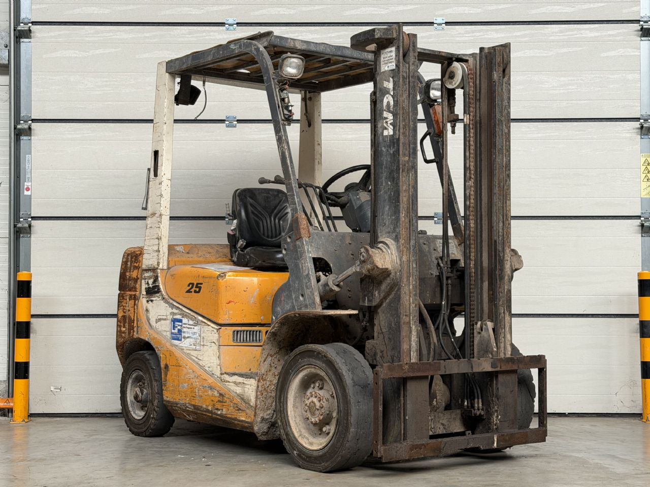 TCM-FD 25-Dieselstapler www.lifthandling.com