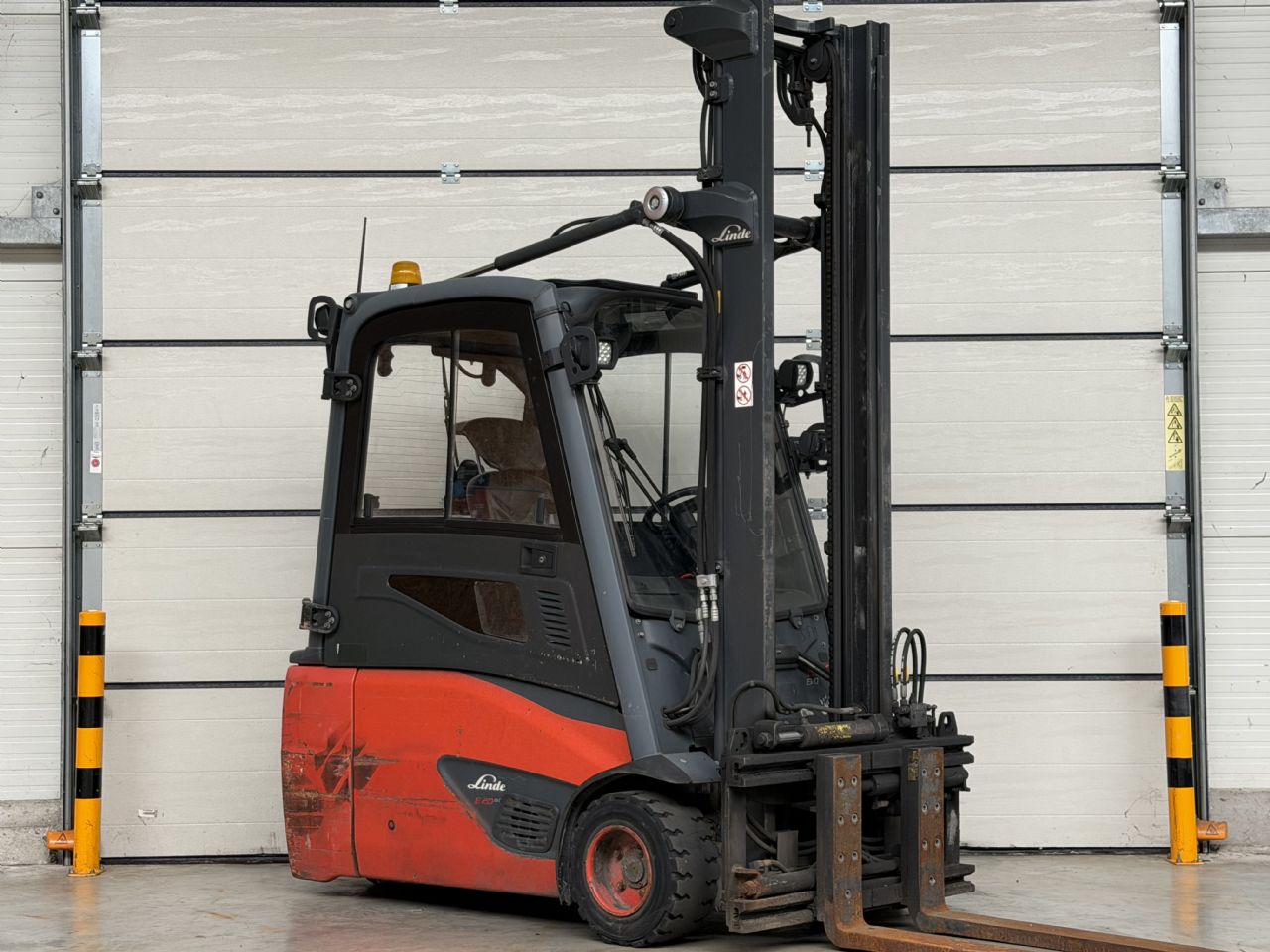 Linde-E20L-Elektro 4 Rad-Stapler www.lifthandling.com