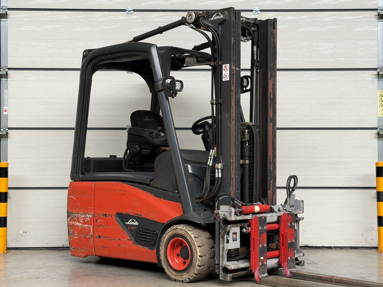 Linde-E 18-02-Elektro 3 Rad-Stapler www.lifthandling.com