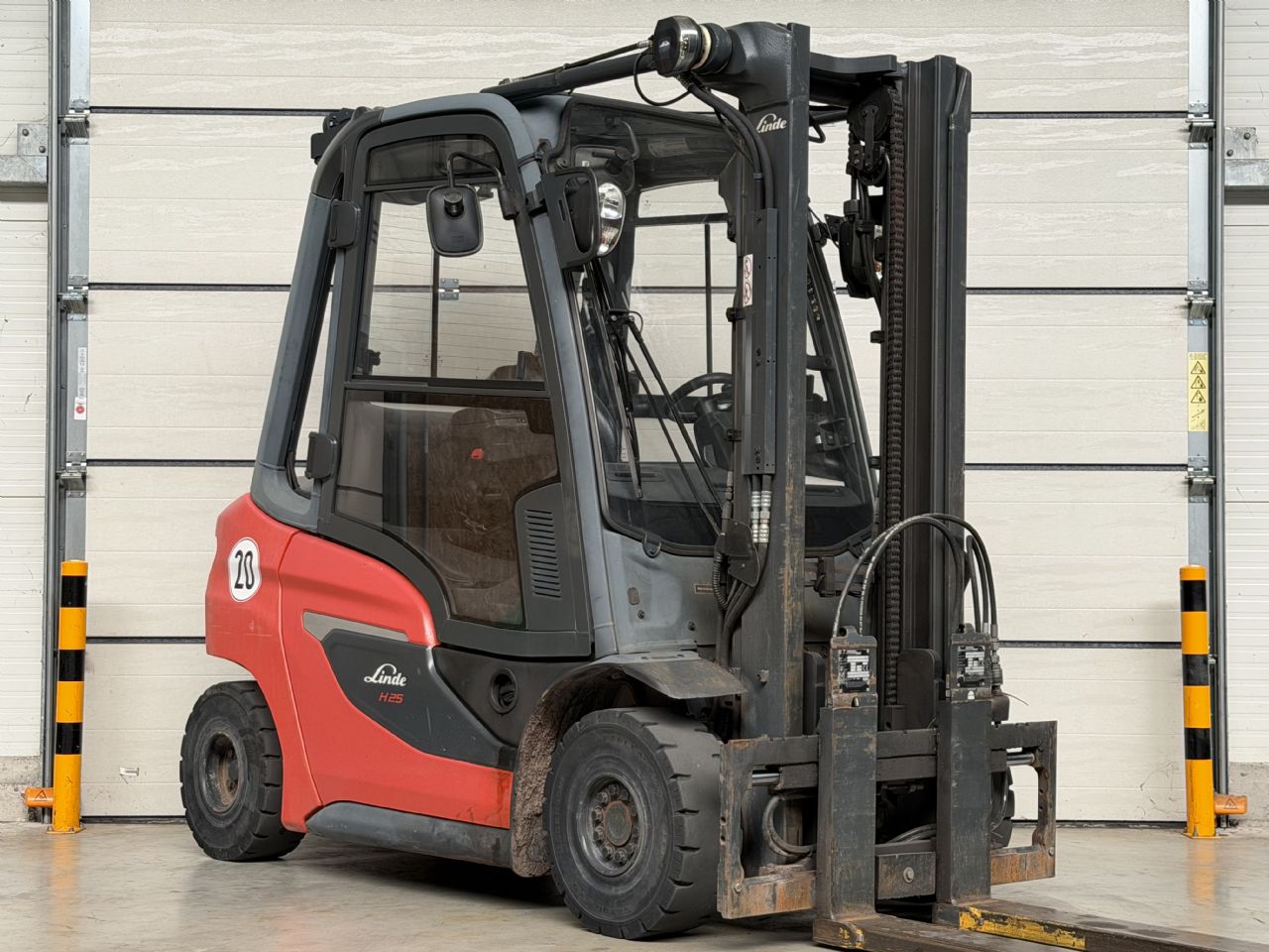 Linde-H25D-01-Dieselstapler www.lifthandling.com