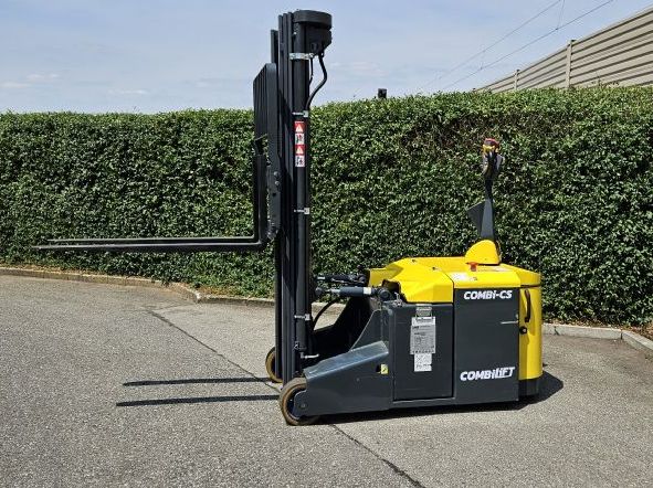 Combilift CS 200 Deichselstapler loeffler-gabelstapler.de