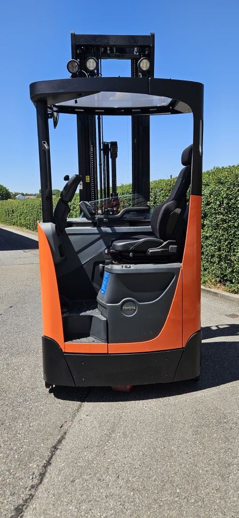 Toyota RRE 160HR Schubmaststapler loeffler-gabelstapler.de