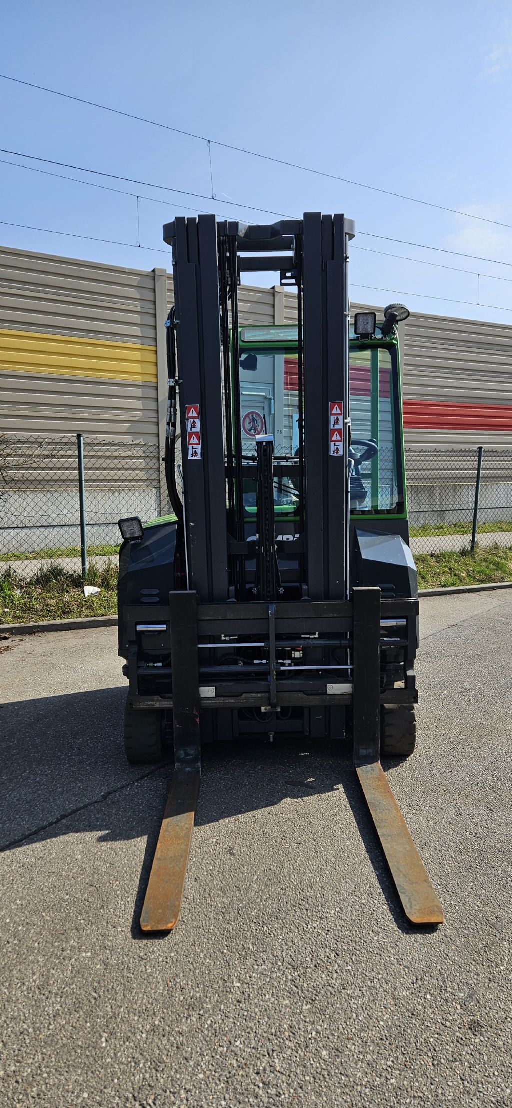 Combilift CBE 3000 Elektro Seitenstapler loeffler-gabelstapler.de