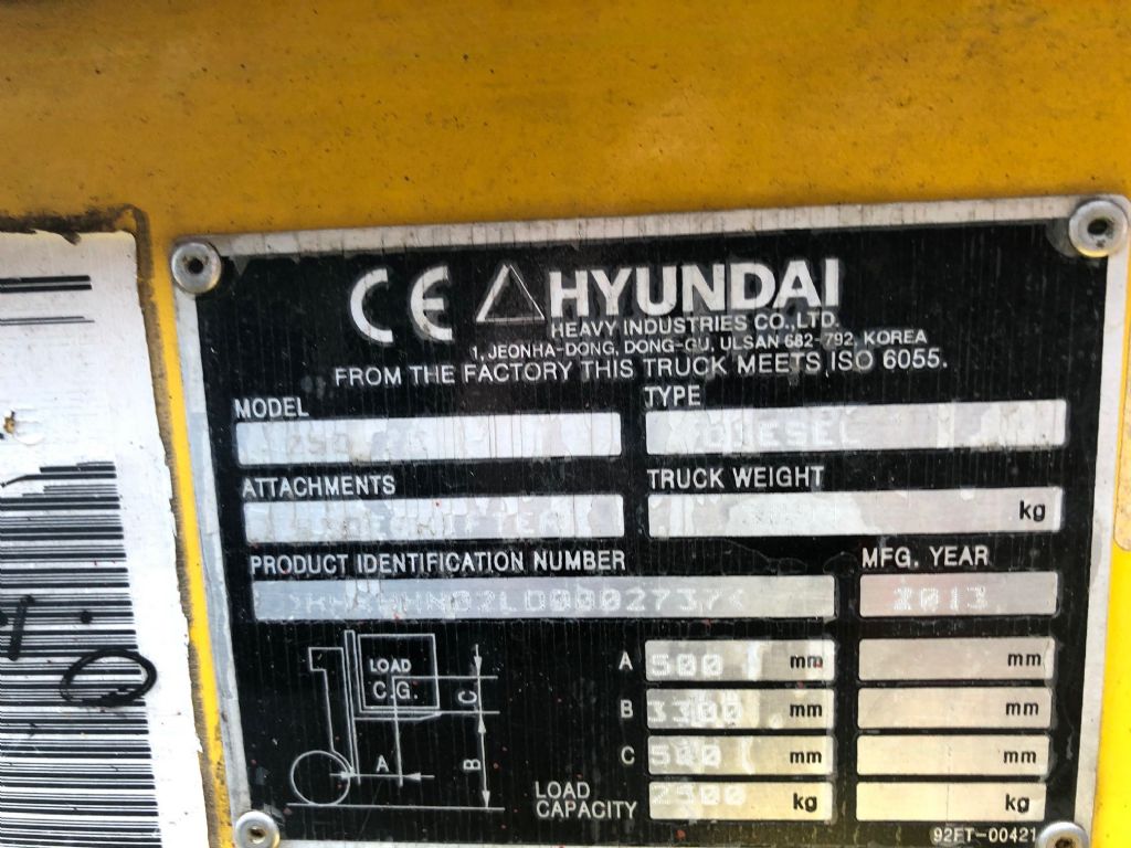 Hyundai-25 D-E-Dieselstapler www.l-l-gabelstapler.de