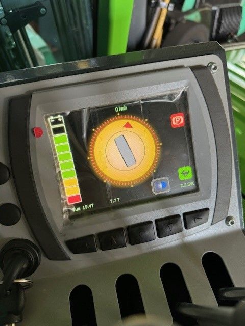 Combilift-CBE 3000-Vierwege Seitenstapler www.l-l-gabelstapler.de