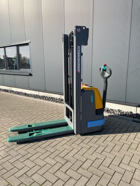 Jungheinrich-EJC112-ZT2900-Deichselstapler-www.maier-freese-gmbh.de