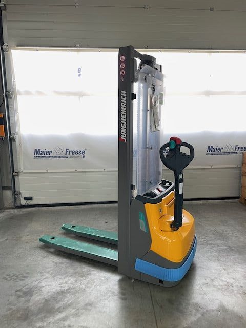 Jungheinrich-EJC110i-ZT320-Deichselstapler-www.maier-freese-gmbh.de