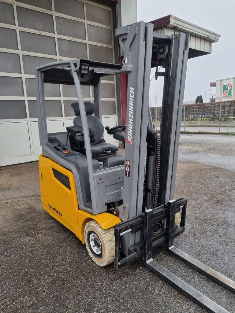 Jungheinrich EFG 216k Elektro 3 Rad-Stapler www.rf-stapler.de