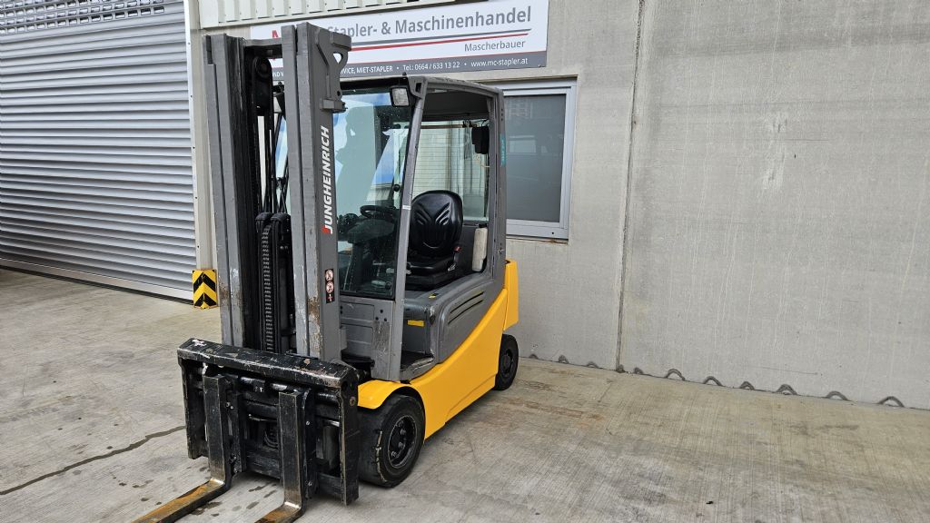 Jungheinrich EFG 320 Elektro 4 Rad-Stapler www.rf-stapler.de
