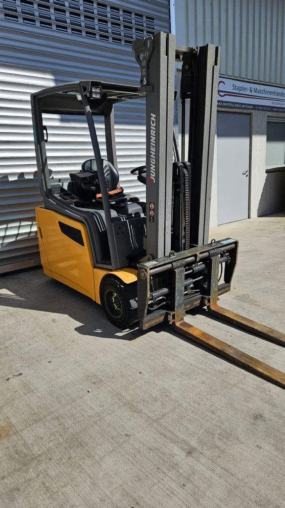 Jungheinrich EFG 218 Elektro 4 Rad-Stapler www.rf-stapler.de