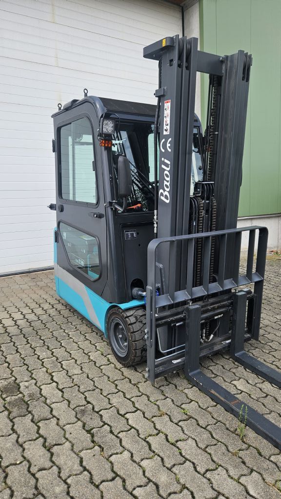 Baoli KBET20 Elektro 3 Rad-Stapler www.rf-stapler.de