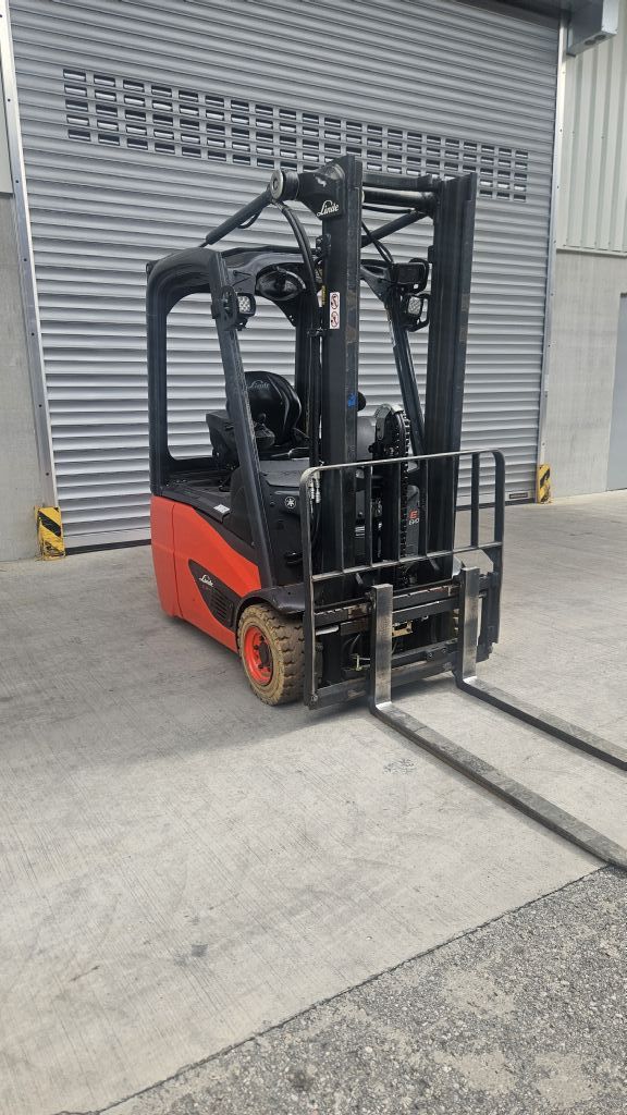 Linde E14-02 Evo Elektro 3 Rad-Stapler www.rf-stapler.de