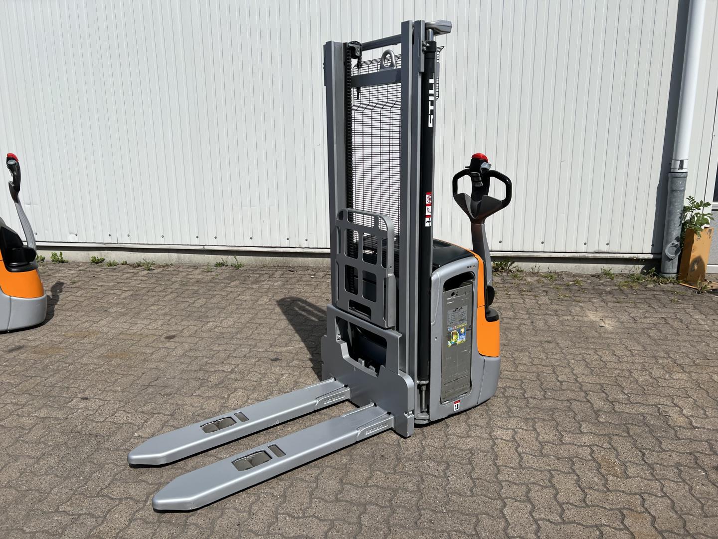 Still EXV 14 C High Lift stacker www.mengel-gabelstapler.de