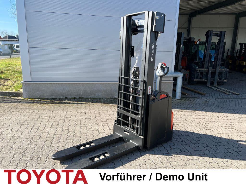 Toyota SWE 160 / Demo High Lift stacker www.mengel-gabelstapler.de Toyota SWE 160 / Demo High Lift stacker www.mengel-gabelstapler.de
