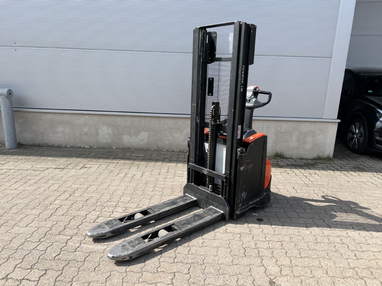 Toyota SWE 120 High Lift stacker www.mengel-gabelstapler.de