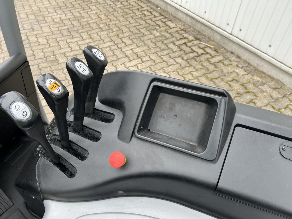 Still RX 20-20 P Electric 4-wheel forklift www.mengel-gabelstapler.de