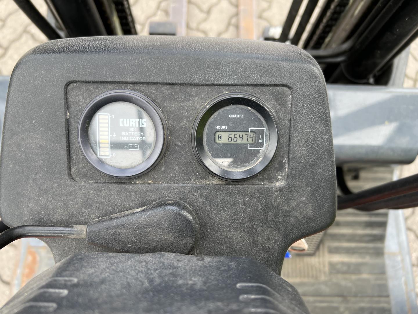 Toyota FBESF 15 Elektro 3 Rad-Stapler www.mengel-gabelstapler.de Toyota FBESF 15 Elektro 3 Rad-Stapler www.mengel-gabelstapler.de