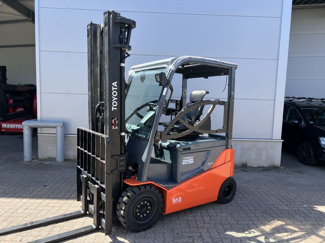 Toyota 8 FBMKT 25 Electric 4-wheel forklift www.mengel-gabelstapler.de Toyota 8 FBMKT 25 Electric 4-wheel forklift www.mengel-gabelstapler.de