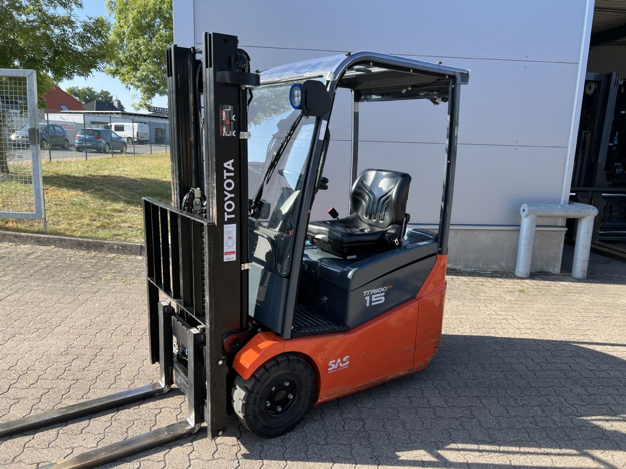 Toyota 7 FBEST 15 Electric 3-wheel forklift www.mengel-gabelstapler.de