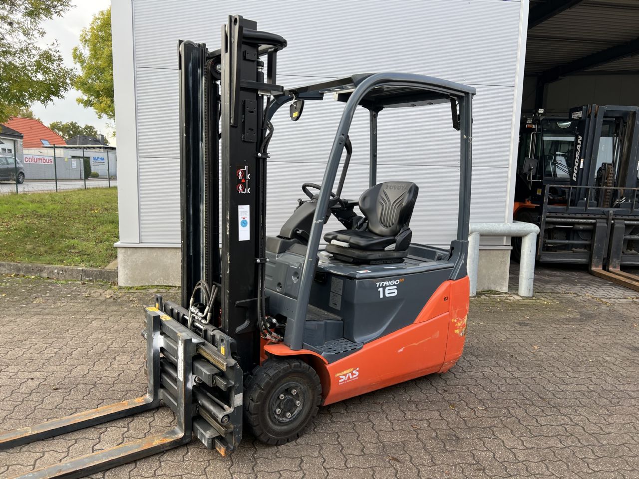 Toyota 8 FBE 16 T / 420 h / Akku 78% Electric 3-wheel forklift www.mengel-gabelstapler.de