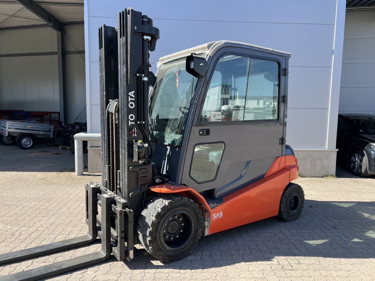 Toyota 8 FBMT 45 Electric 4-wheel forklift www.mengel-gabelstapler.de