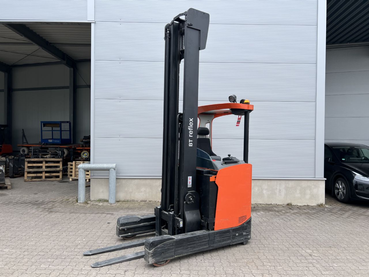 Toyota RRE 200 H Schubmaststapler www.mengel-gabelstapler.de
