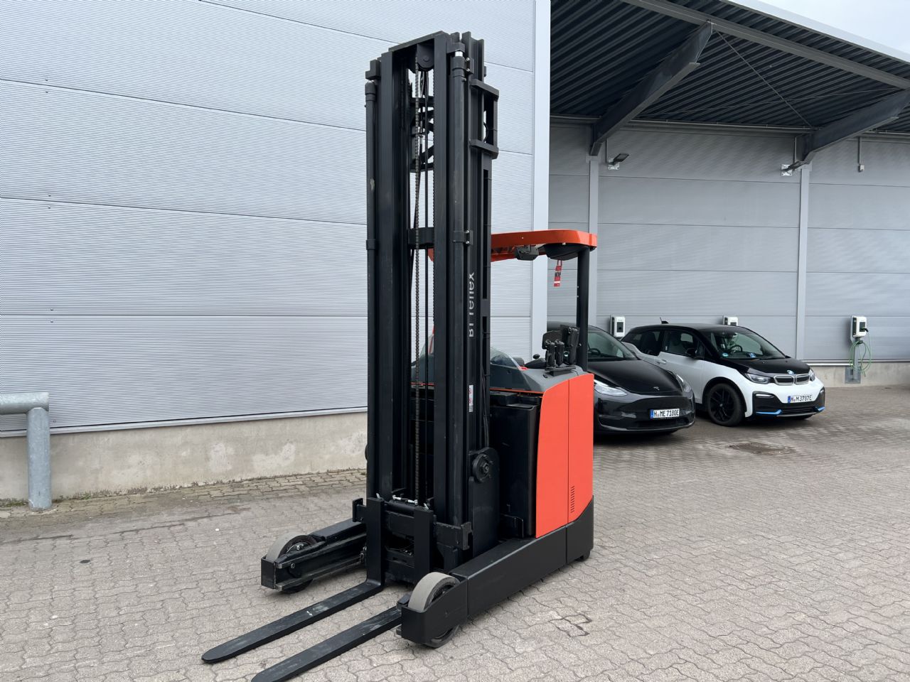 Toyota RRE 250 E Schubmaststapler www.mengel-gabelstapler.de