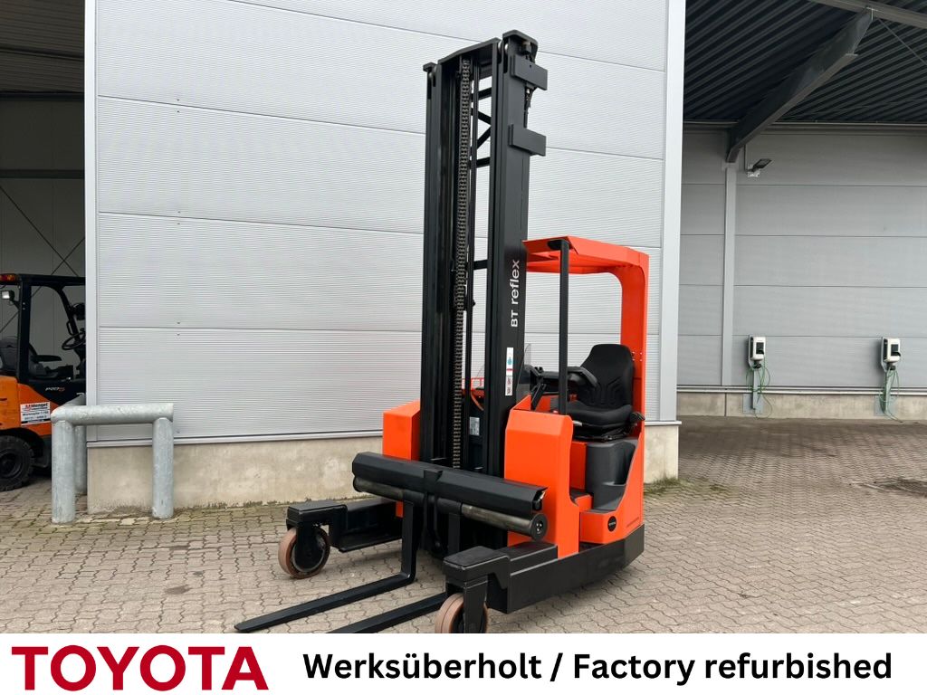 Toyota FRE 270 Vierwege Schubmaststapler www.mengel-gabelstapler.de