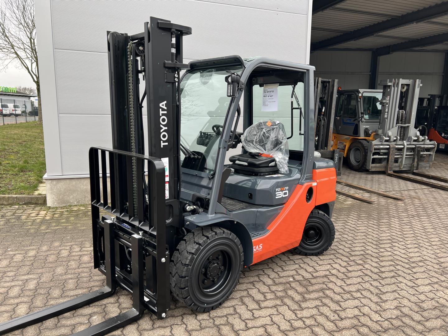 Toyota 52-8 FDF 30 Diesel Forklift www.mengel-gabelstapler.de