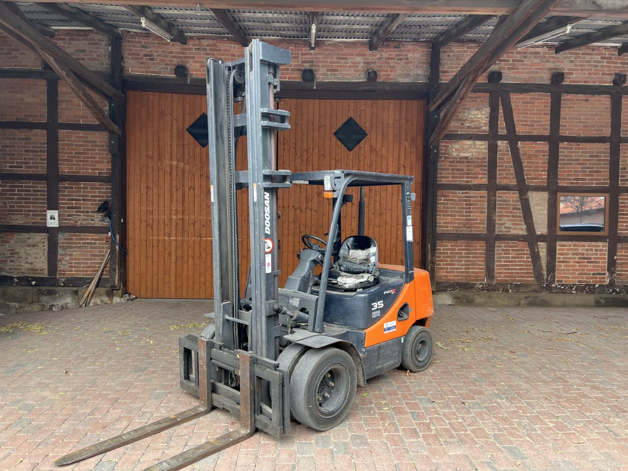 Doosan D 35 C-5 / Im Auftrag Diesel Forklift www.mengel-gabelstapler.de