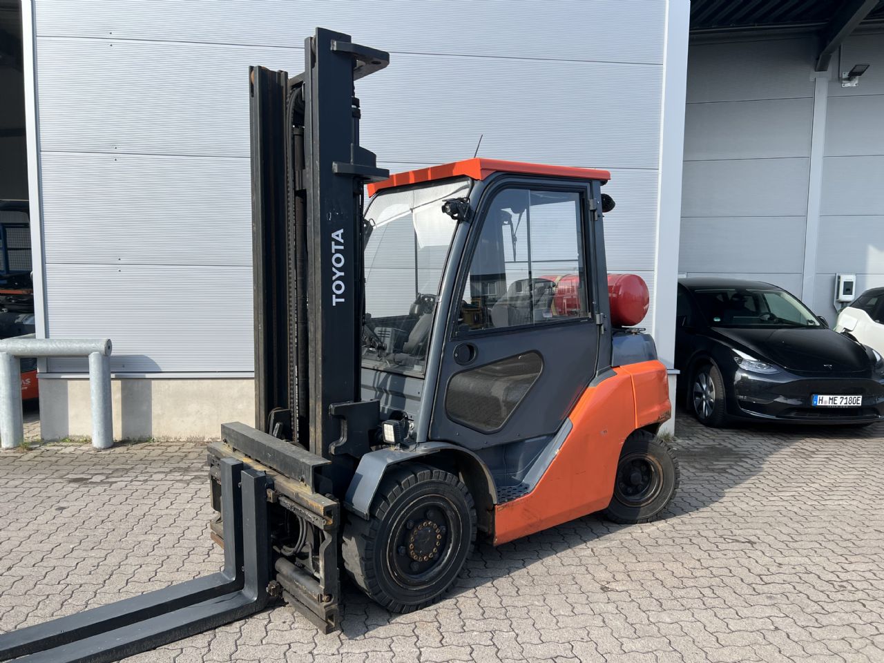 Toyota 8 FG 35 N LPG Forklifts www.mengel-gabelstapler.de Toyota 8 FG 35 N LPG Forklifts www.mengel-gabelstapler.de