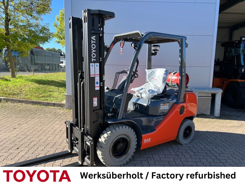 Toyota 02-8 FGF 25, Waage Treibgasstapler www.mengel-gabelstapler.de
