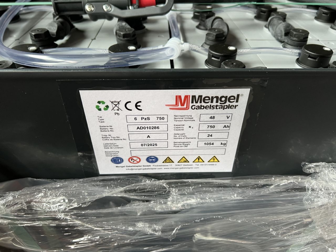 PzS-Batterie 48V/6PzS/750Ah Drive battery www.mengel-gabelstapler.de PzS-Batterie 48V/6PzS/750Ah Drive battery www.mengel-gabelstapler.de