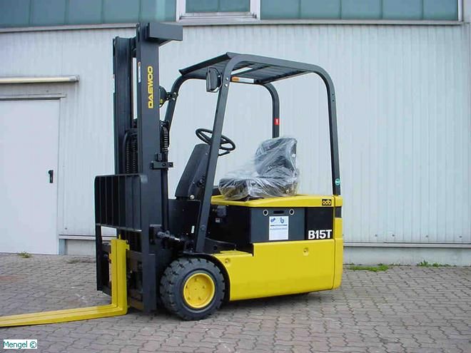 Daewoo DAEWOO B 15 T-2 Electric 3-wheel forklift www.mengel-gabelstapler.de