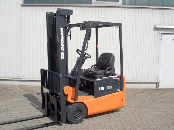 Doosan B 15 T 5 Electric 3-wheel forklift www.mengel-gabelstapler.de