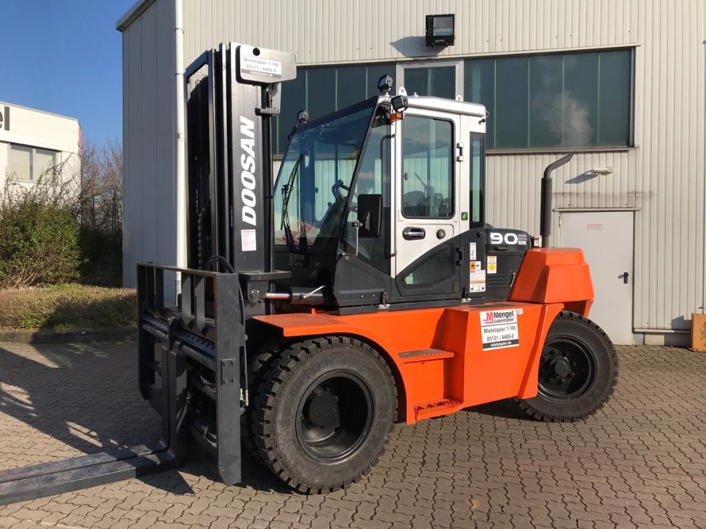 Doosan D90 S-7 Diesel Forklift www.mengel-gabelstapler.de