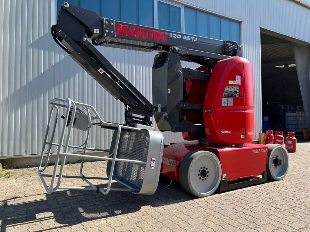 Manitou 120 AETJ C Gelenkteleskopbhne www.mengel-gabelstapler.de