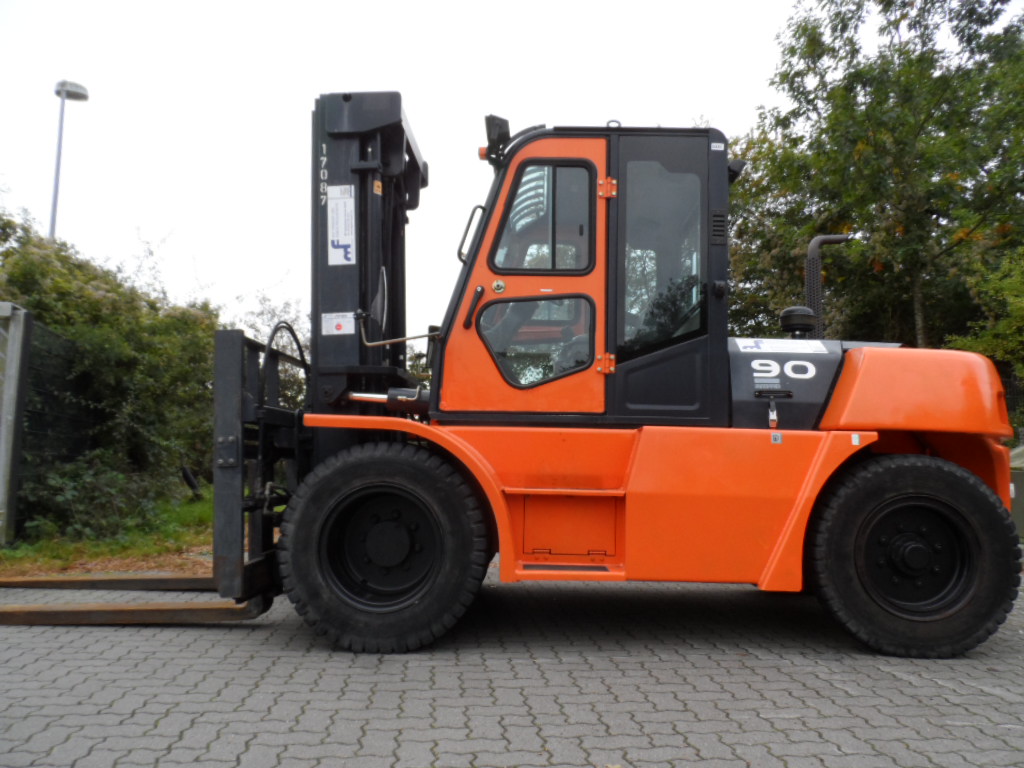 Doosan-D90S-5-Dieselstapler-www.mfgabelstapler.de