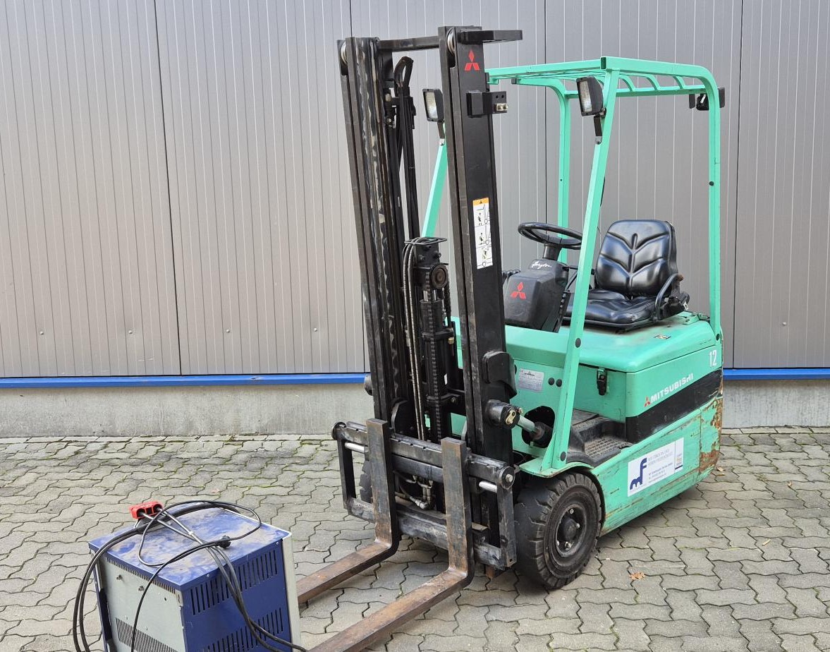 Mitsubishi-FB12KRT-Elektro 3 Rad-Stapler-www.mfgabelstapler.de