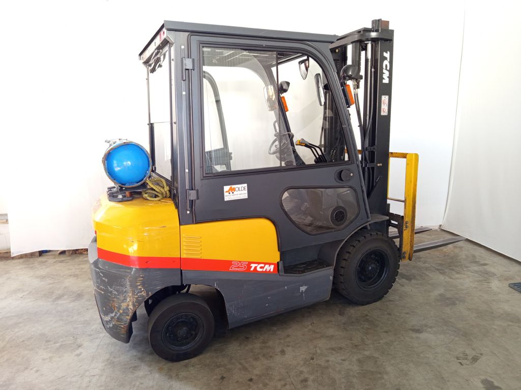 TCM-FG25 T3-Treibgasstapler-www.gabelstapler-molde.de