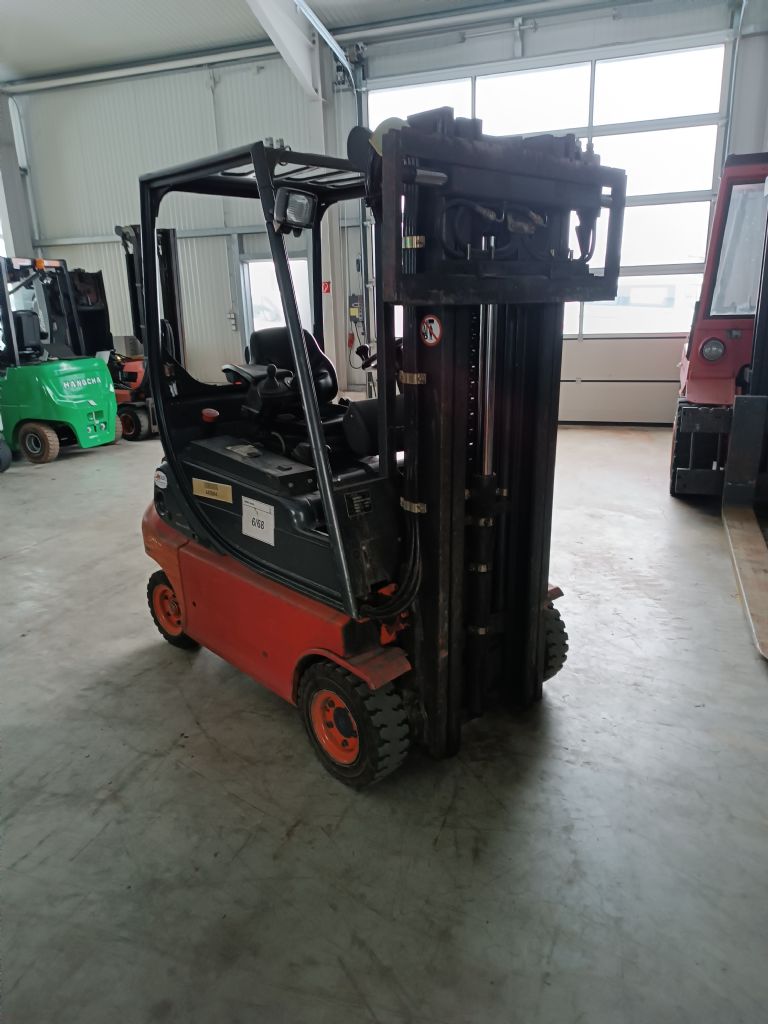 Linde-E16P-02-Elektro 4 Rad-Stapler-www.gabelstapler-molde.de