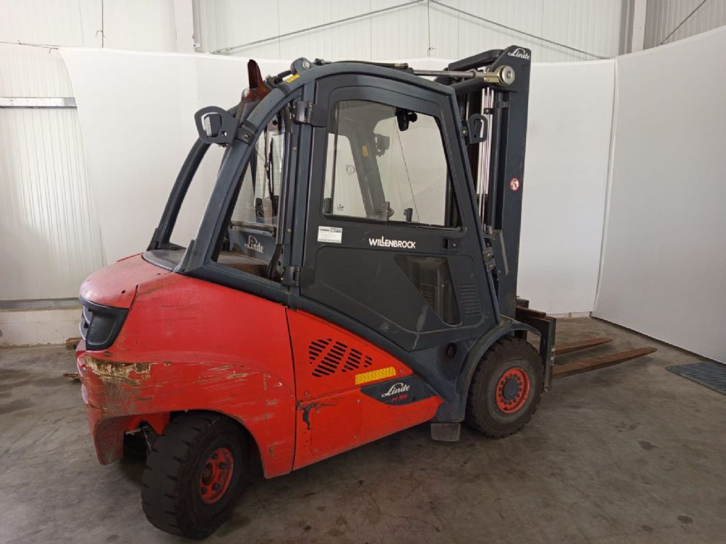 Linde-H35D-02-Dieselstapler-www.gabelstapler-molde.de
