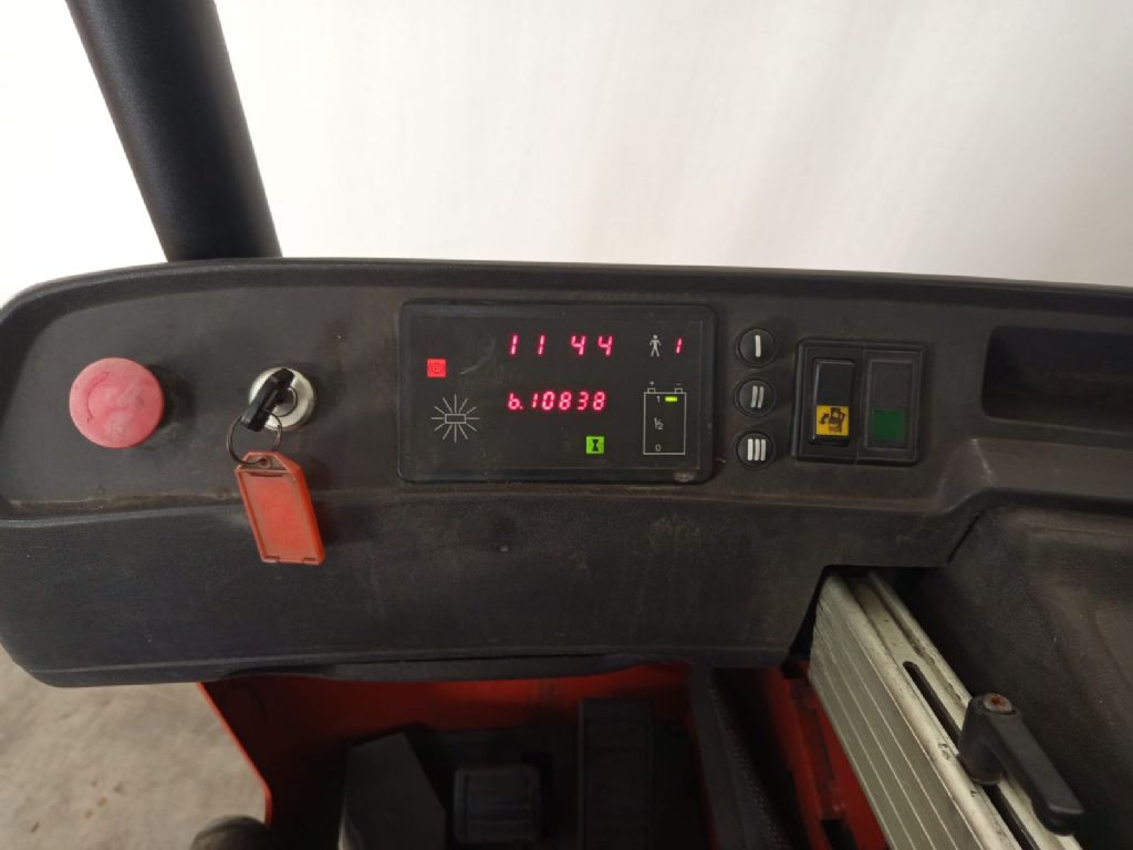 BT-RR E3 /15-Schubmaststapler-www.gabelstapler-molde.de