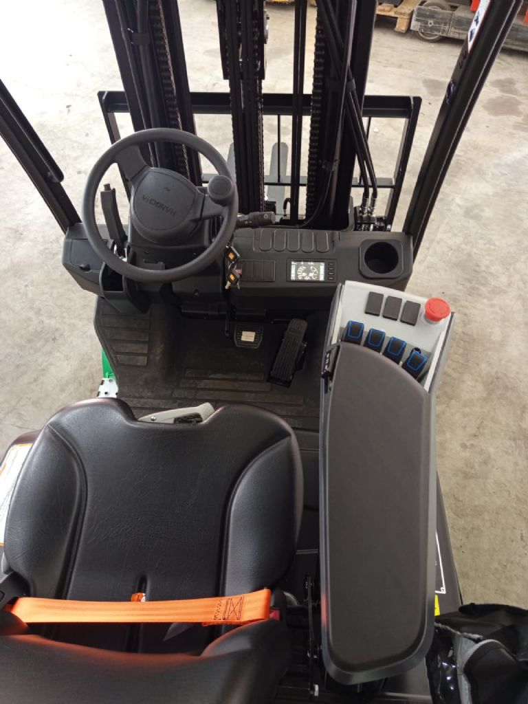 Hangcha-CPDS15 CX Pro-Elektro 3 Rad-Stapler-www.gabelstapler-molde.de