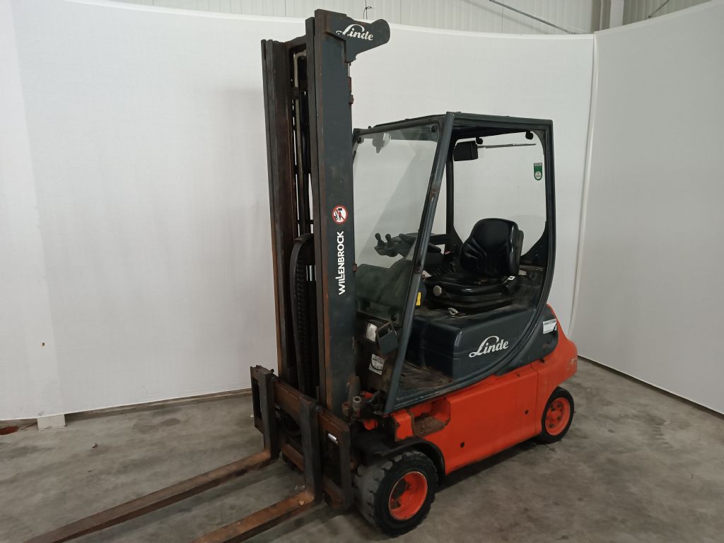Linde-E20P-02-Elektro 4 Rad-Stapler-www.gabelstapler-molde.de
