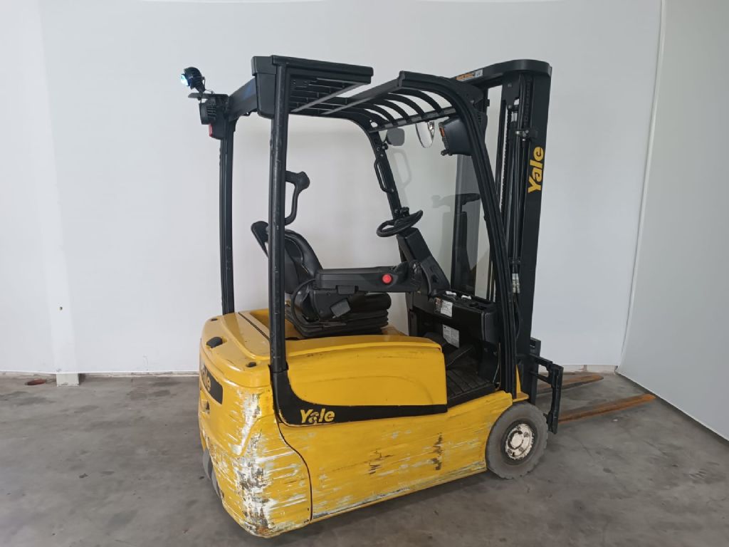 Yale-ERP16VT MWB-Elektro 3 Rad-Stapler-www.gabelstapler-molde.de