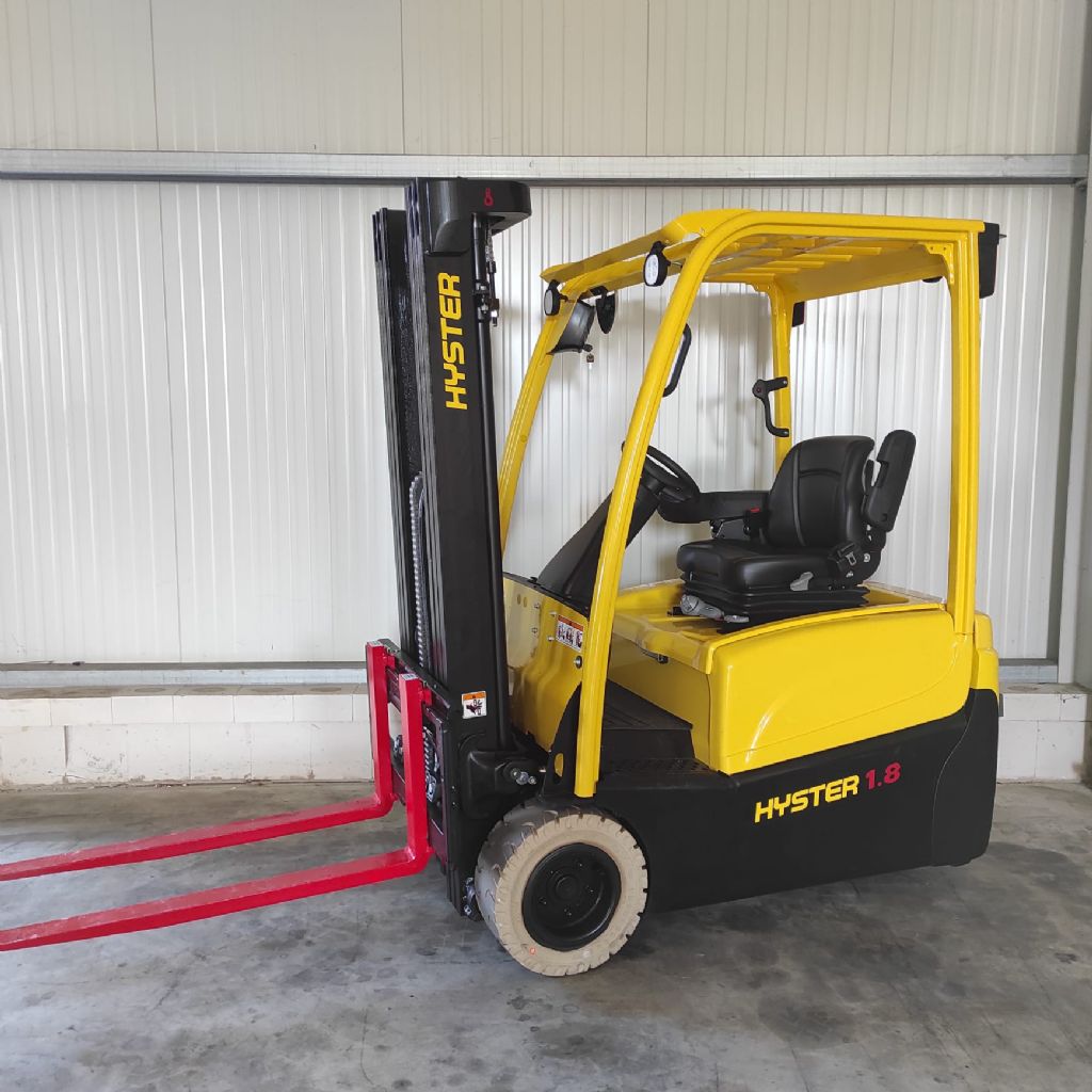 Hyster-J1.8XNT-Elektro 3 Rad-Stapler-www.gabelstapler-molde.de