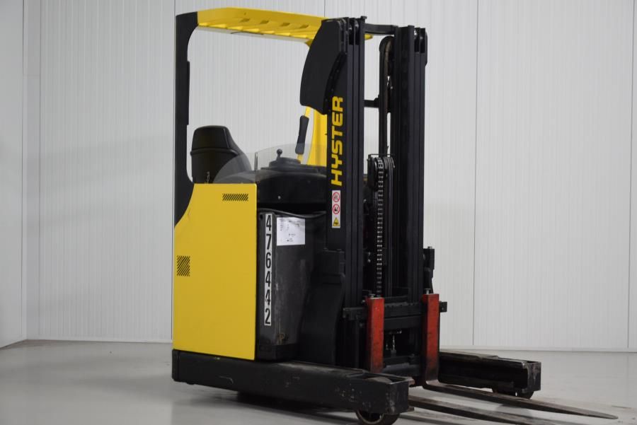Hyster R1.4 Reach Truck www.mtc-forklifts.com Hyster R1.4 Reach Truck www.mtc-forklifts.com