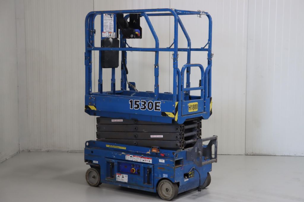 GMG 1530ED Scissor Lifts www.mtc-forklifts.com