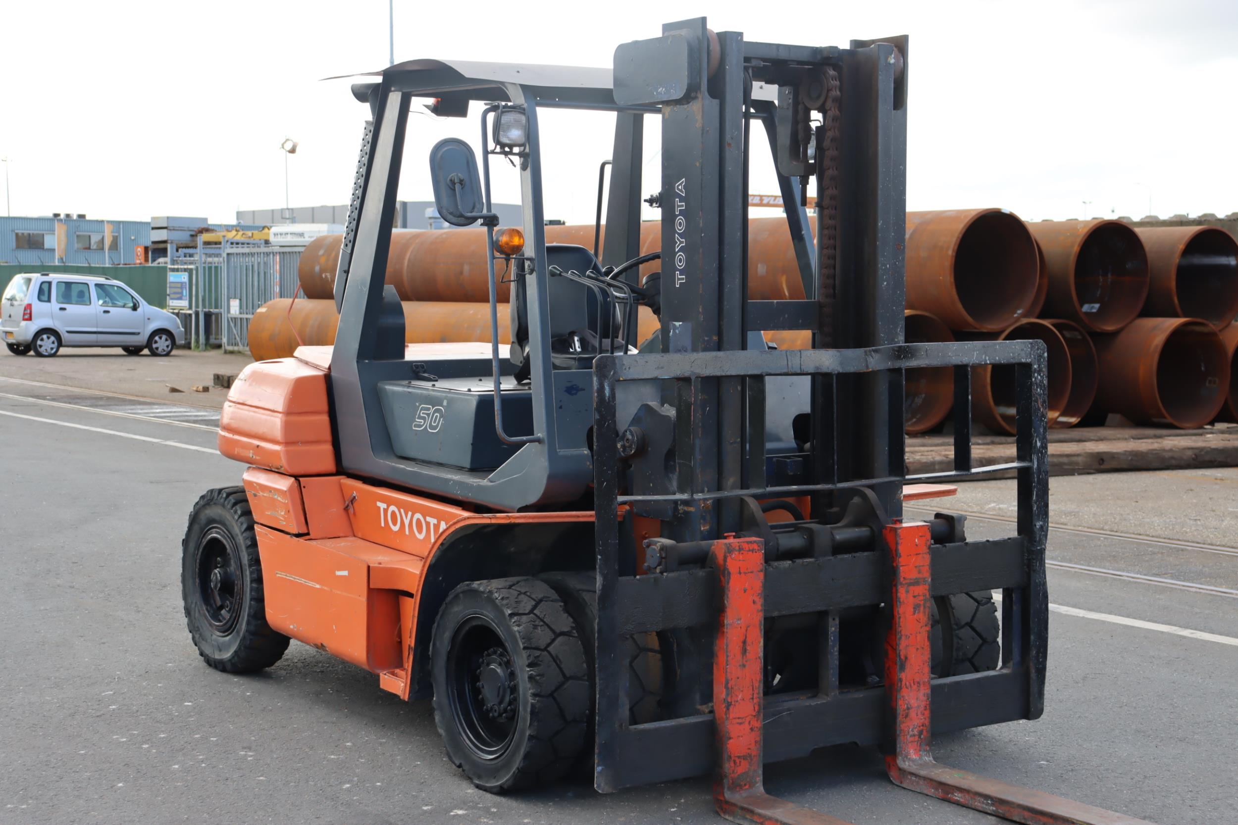 Toyota 5FD50 Diesel Forklift www.mtc-forklifts.com Toyota 5FD50 Diesel Forklift www.mtc-forklifts.com